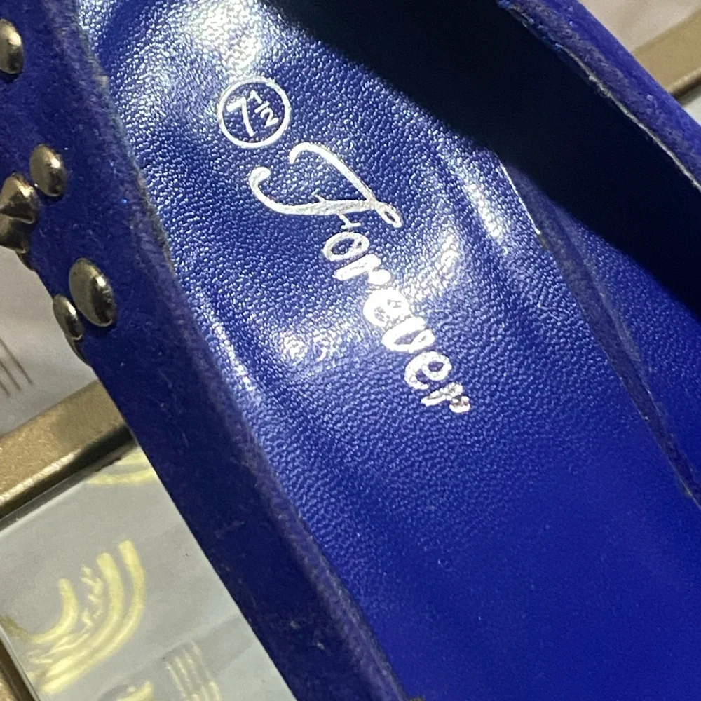 Forever 21 Blue Heels Stylish Design